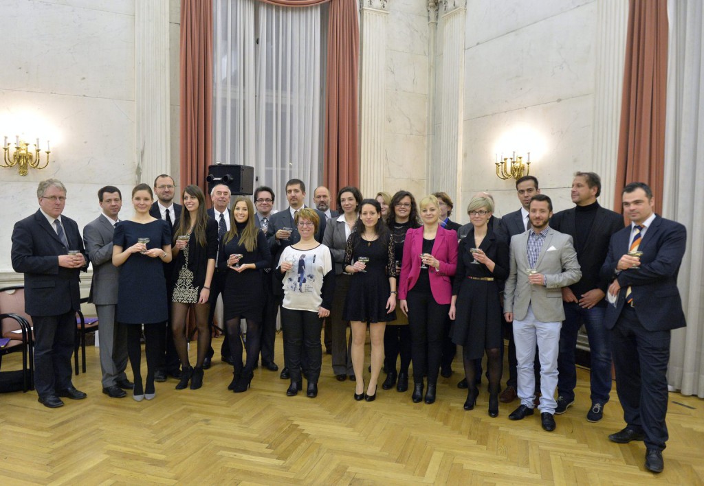 Végzősöknek adott át díszokleveleket a Közszolgálati Médiaakadémia Alapítvány