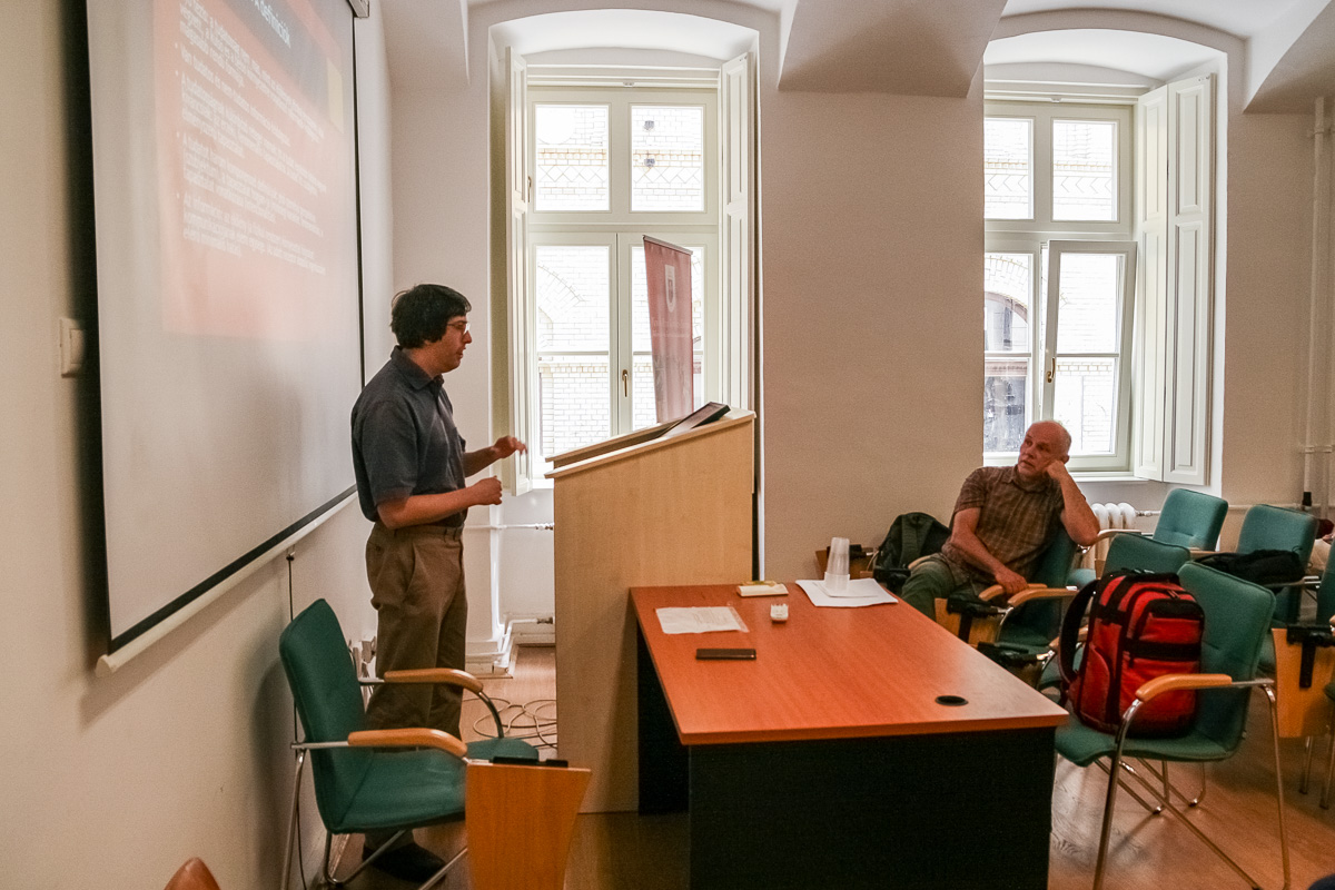 Intencionalitás és privilegizált hozzáférés