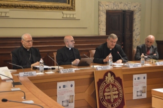 A Fraknói Kutatócsoport viterbói kötete a Pontificia Università della Santa Croce-n