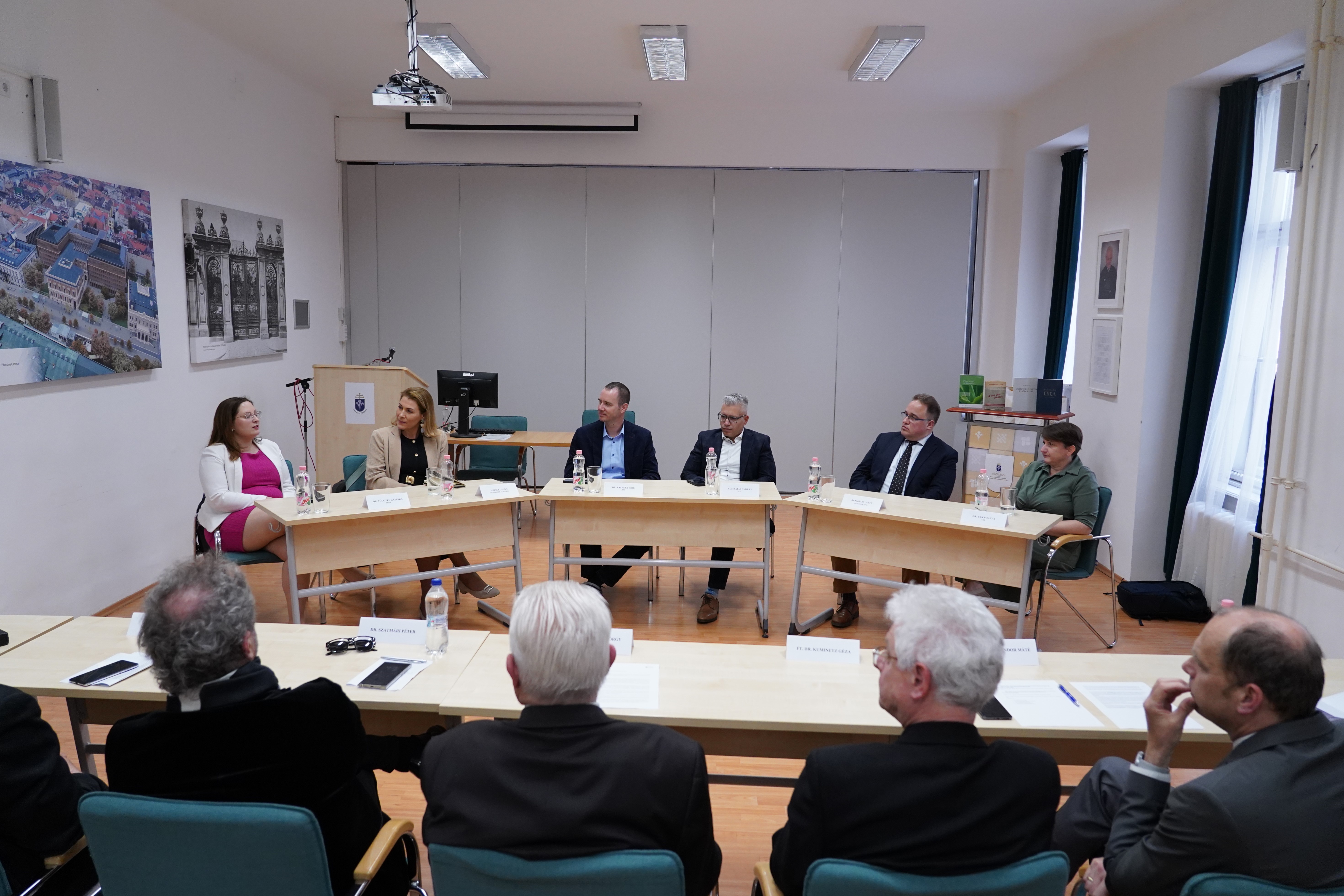 A keresztény és az üzleti etika összefüggéseit vizsgálták a PPKE-n