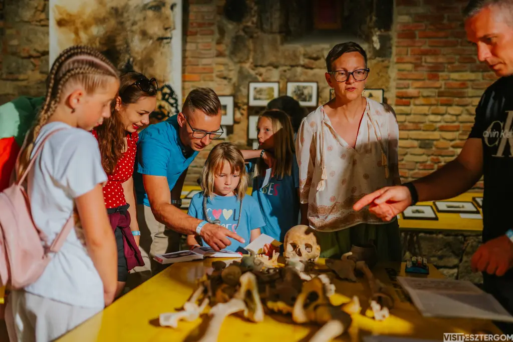 1-et fizetsz, 14-et kapsz: Fantasztikus akcióval várnak az esztergomi múzeumok