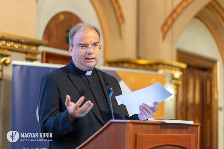 Emberré és szentté nevelni – Folytatódott a konferencia a 60 éves Gravissimum educationisról