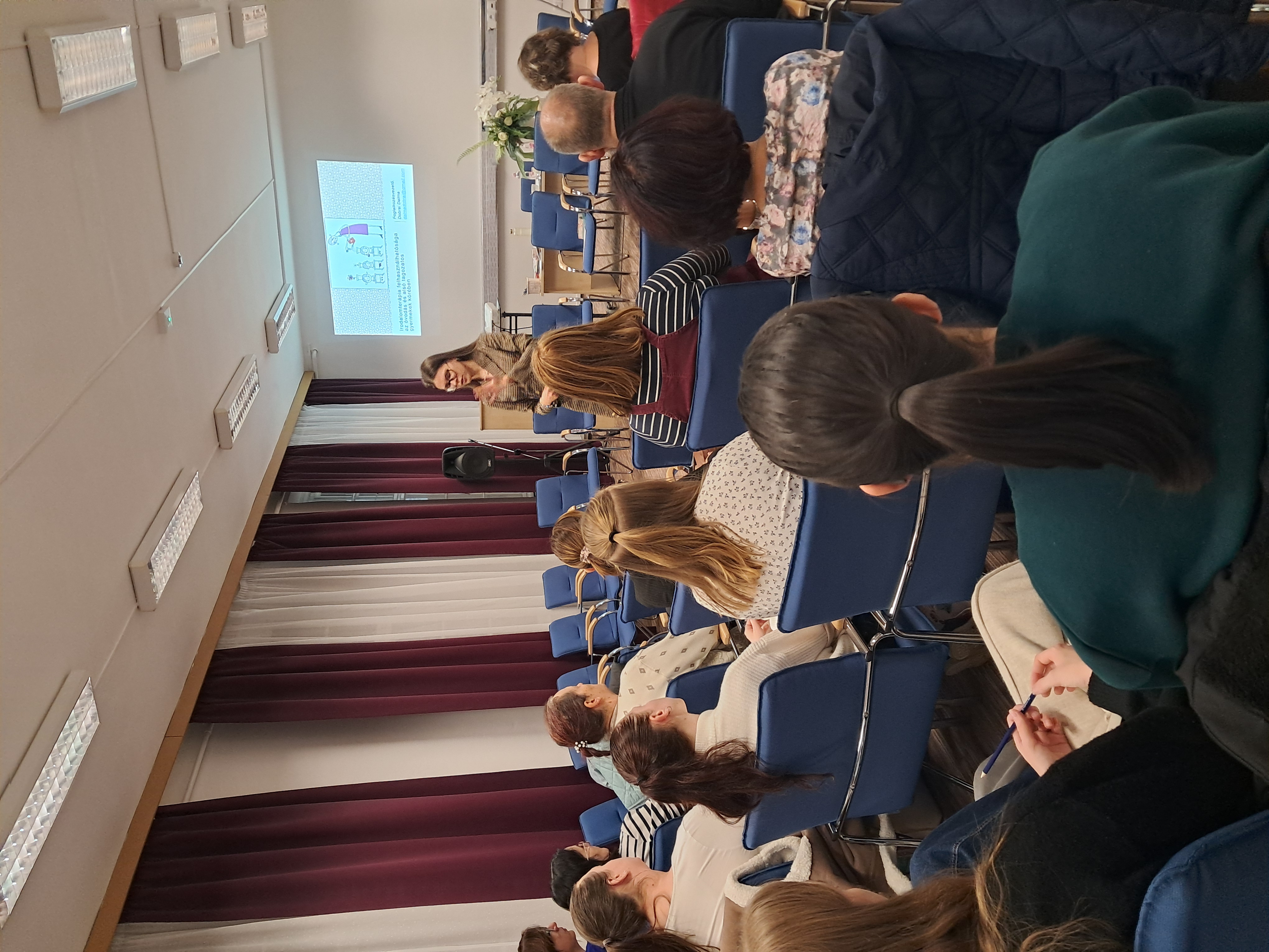 Irodalomterápiás workshop a Pázmány Pedagógus Klubban