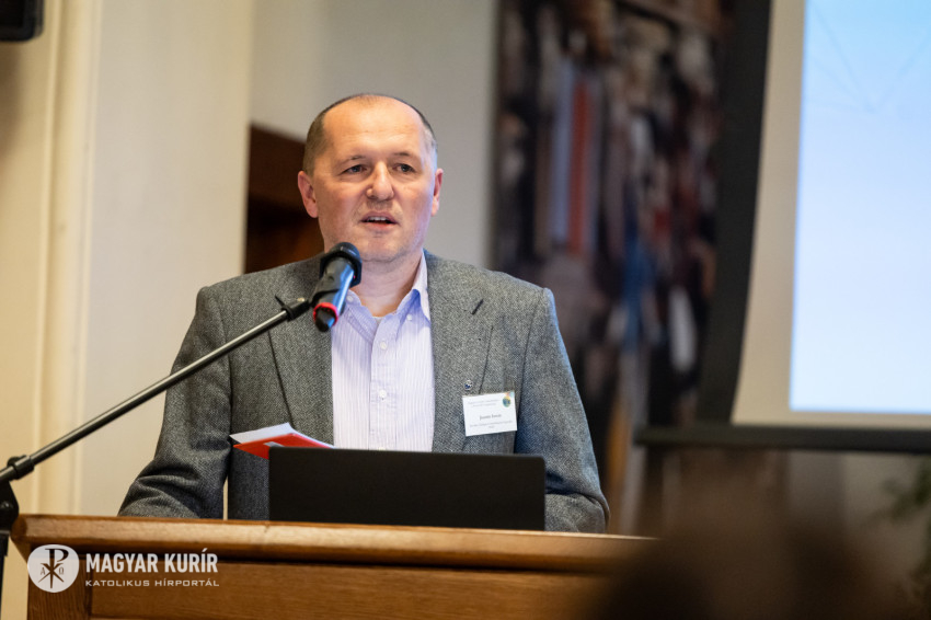 Megújulás és jelenlét a társadalomban – Jubileumi konferenciát rendezett a KIFE