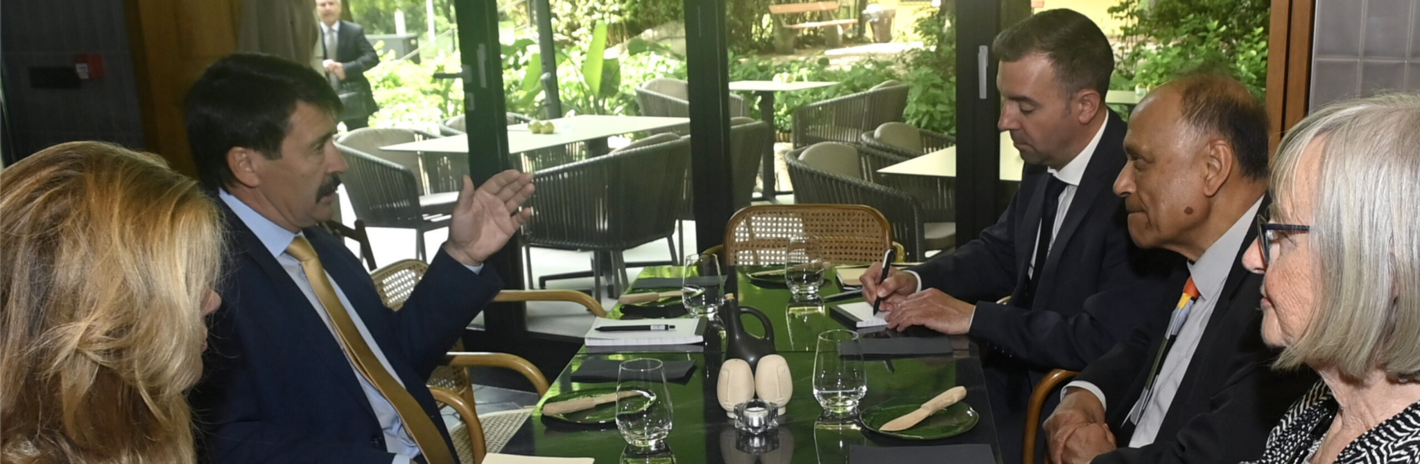 A természet közgazdásza: Díszdoktori címet adományozott Sir Partha Dasguptának a Pázmány Péter Katolikus Egyetem