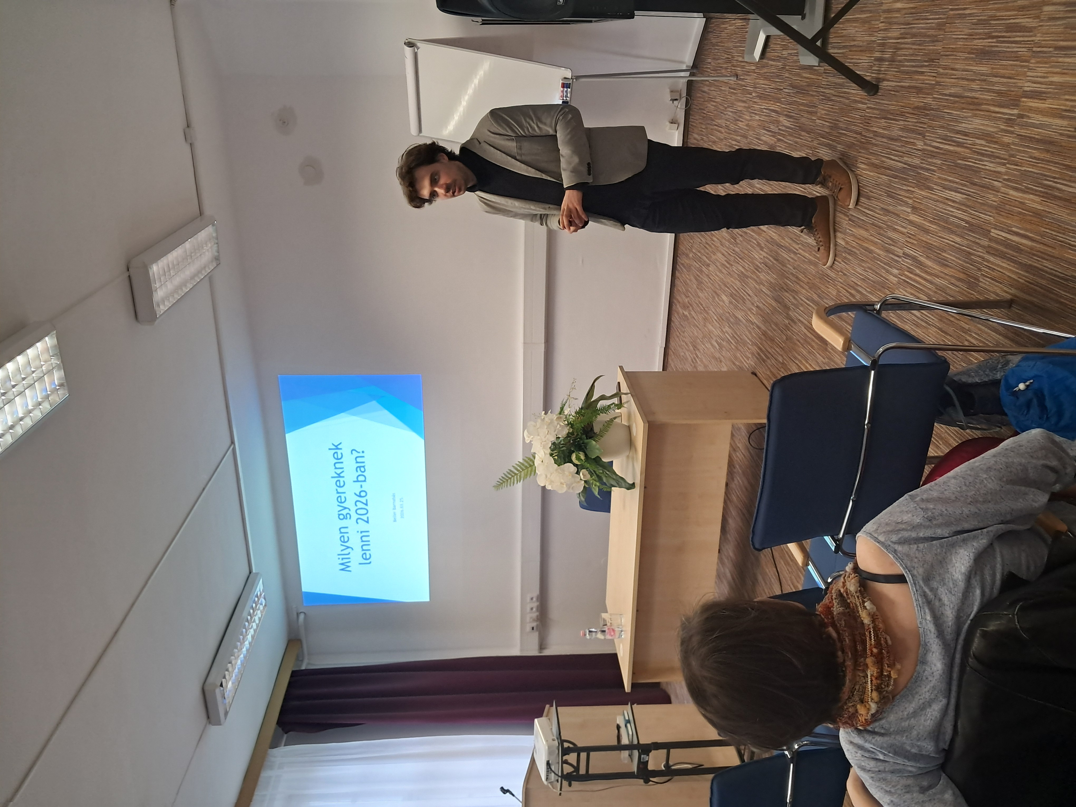 Milyen gyereknek lenni 2026-ban? Izgalmas előadás Pázmány Pedagógus Klubban