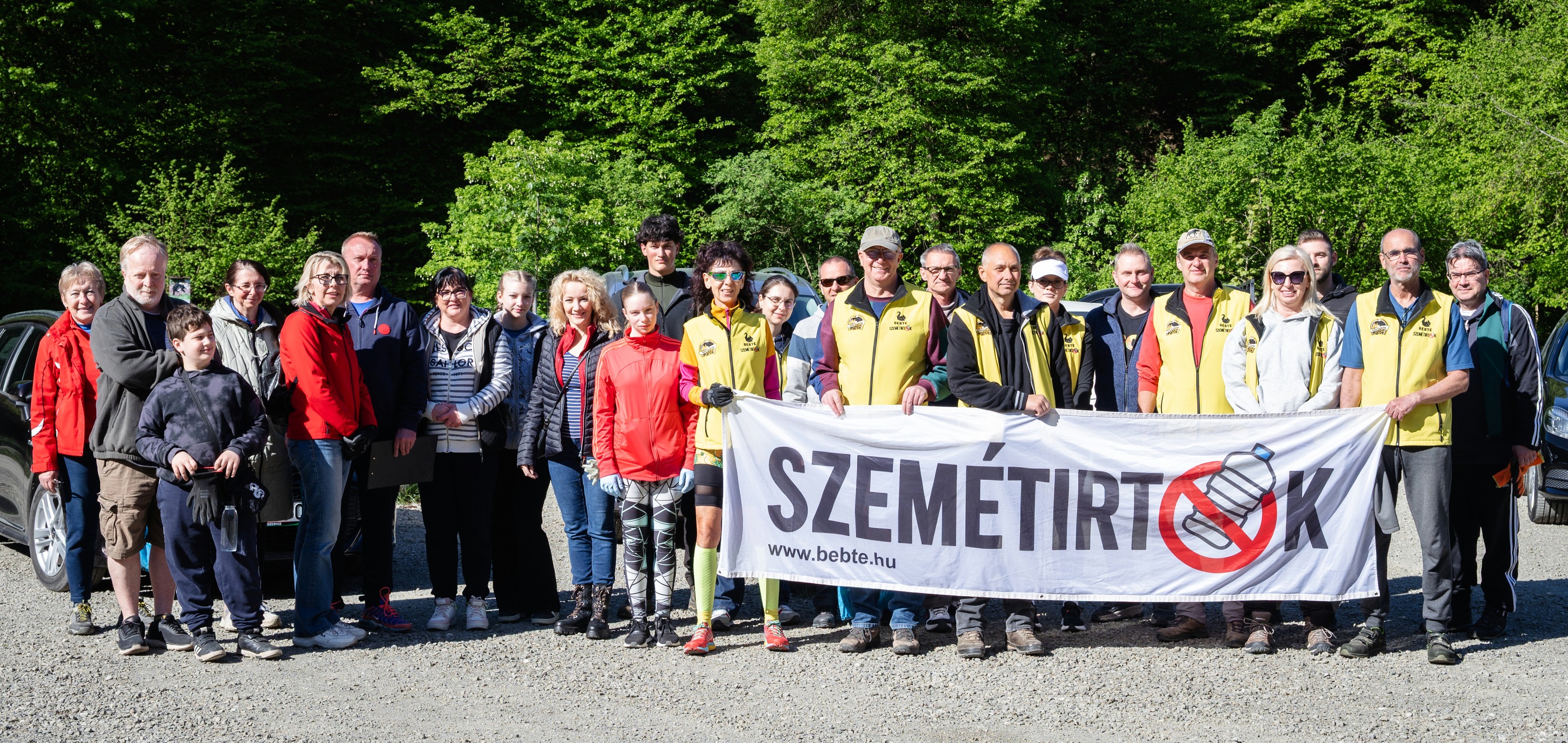 Zöldül a Pázmány – Szemétszedés a Pilisben