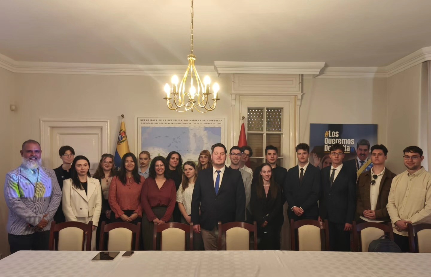 Diplomáciai látogatás a Venezuelai Nagykövetségen