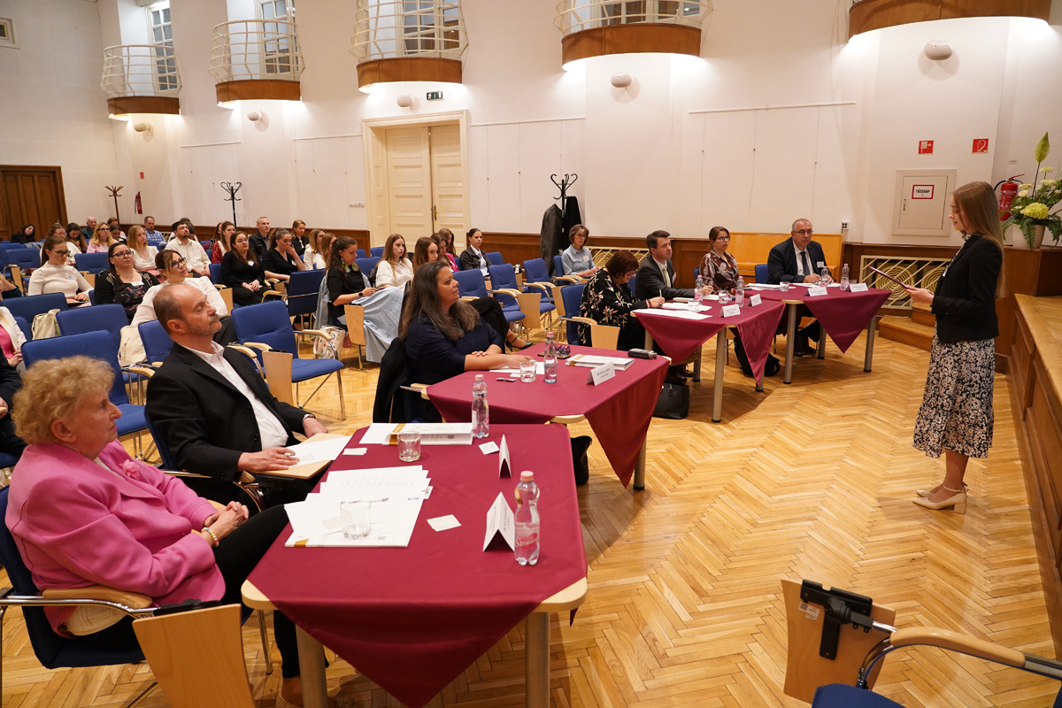 Ötven hallgató mérte össze tudását a Kazinczy-verseny országos döntőjén