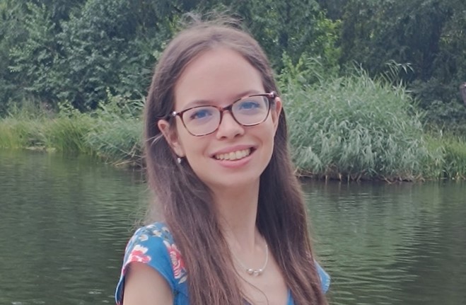 Szeptembertől demonstrátorunk: Csoma Réka