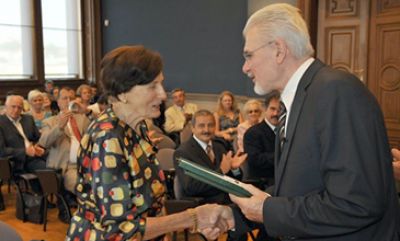 Magas rangú állami kitüntetésben részesült T. Erdélyi Ilona